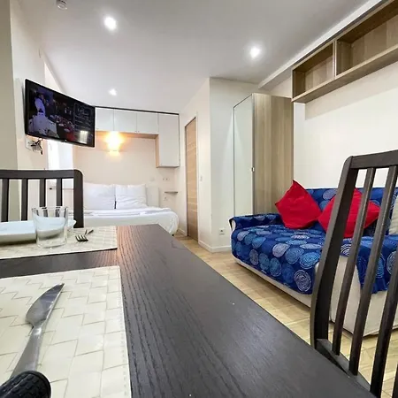 Cosy N1 Rer C 500 M Jouy-en-Josas