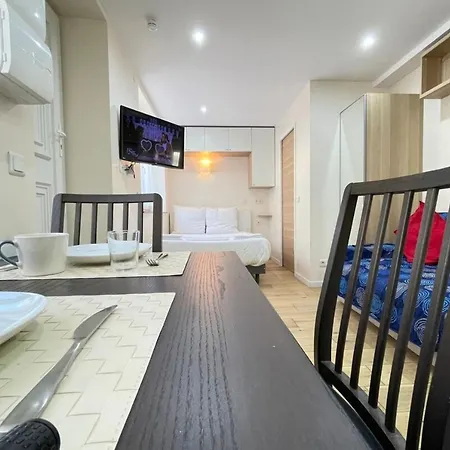 Cosy N1 Rer C 500 M Apartment